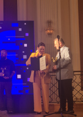 c2f5c9a9-2592-4242-be3b-74b2c7fb9ab2-1_all_164196
