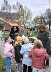 c9c5e2a9-850e-4e10-9225-ff350637f77c